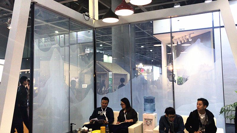 Smart Avèg switchable Glass